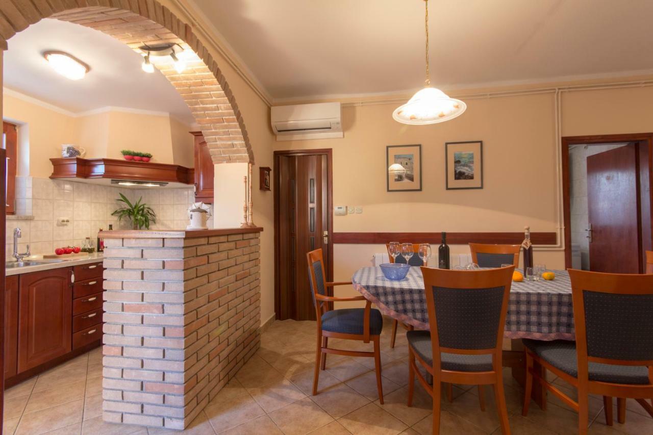 Guest House Ljubica Medulin Ngoại thất bức ảnh