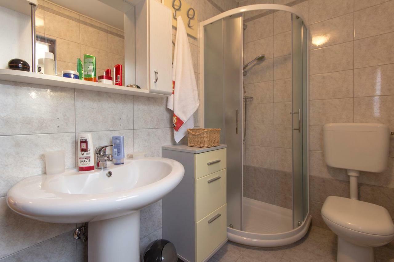 Guest House Ljubica Medulin Ngoại thất bức ảnh